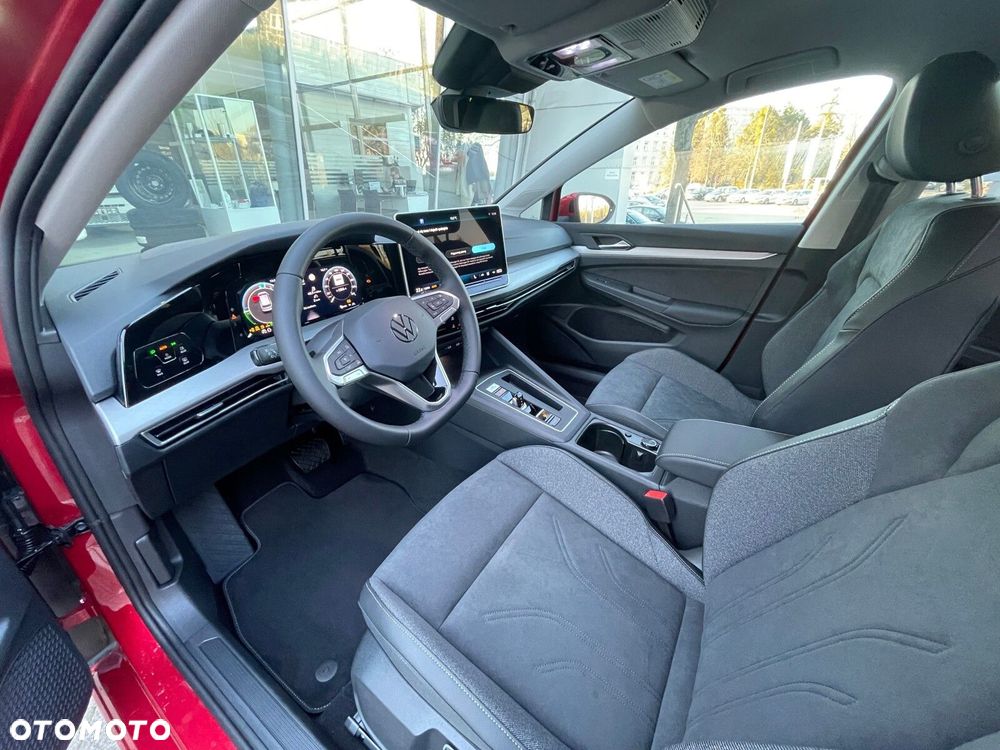 Volkswagen Golf - 12