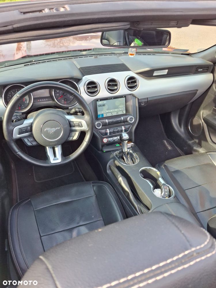Ford Mustang - 3