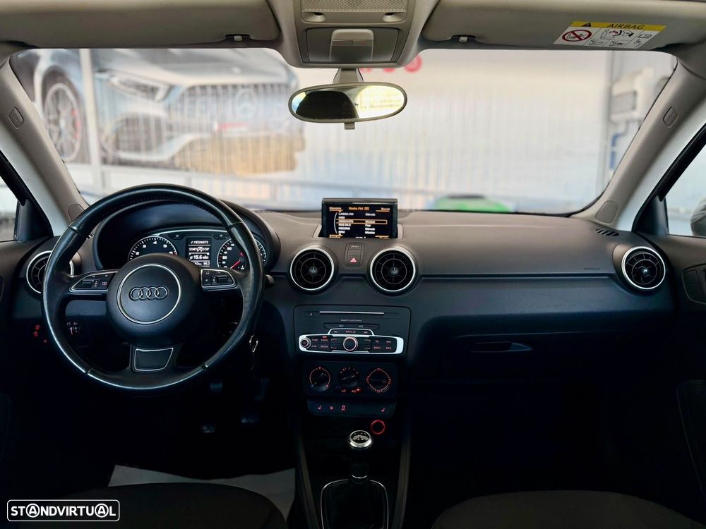 Audi A1 1.0 TFSI S-line - 10
