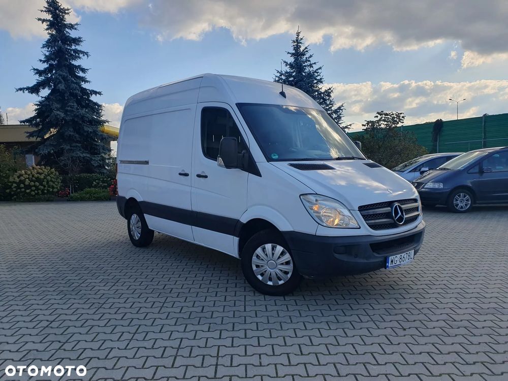Mercedes-Benz Sprinter - 2