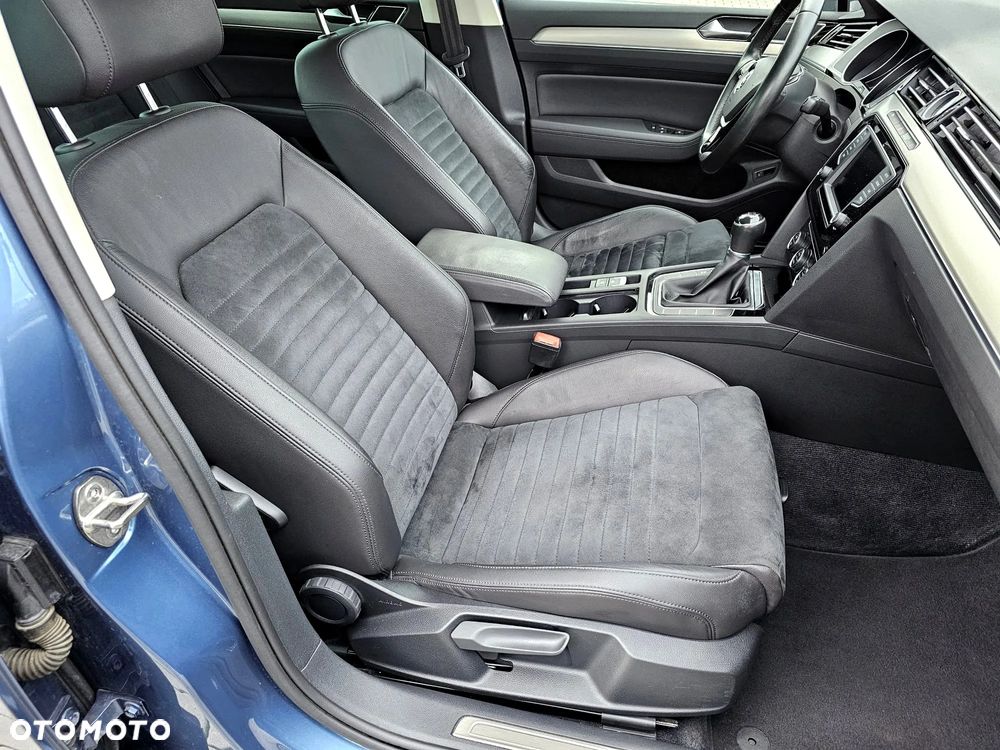 Volkswagen Passat 1.4 TSI BMT ACT Highline - 23