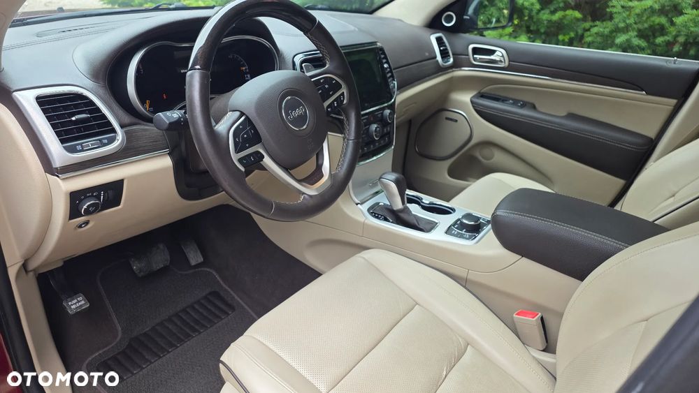 Jeep Grand Cherokee - 10