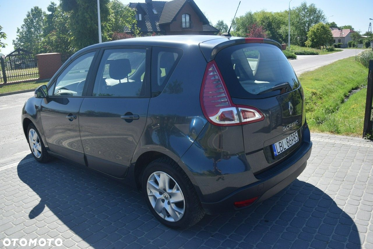 Renault Scenic 1.6 16V 110 TomTom Edition - 10