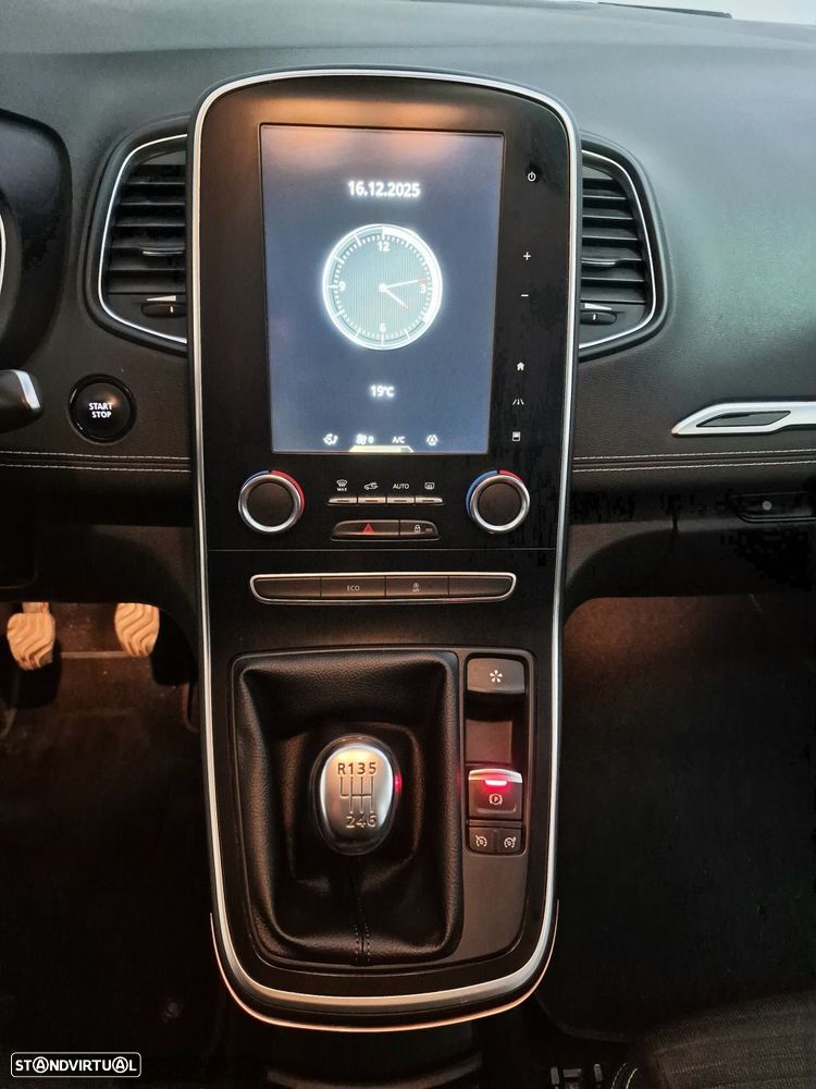 Renault Grand Scénic 1.6 dCi Intens SS - 29