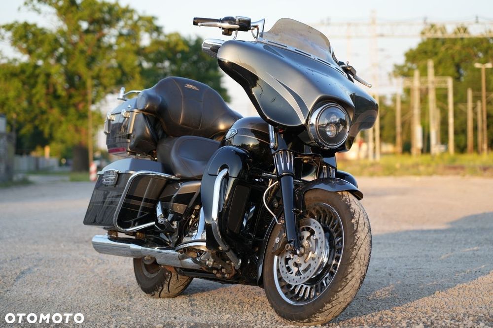 Harley-Davidson Touring Street Glide - 1