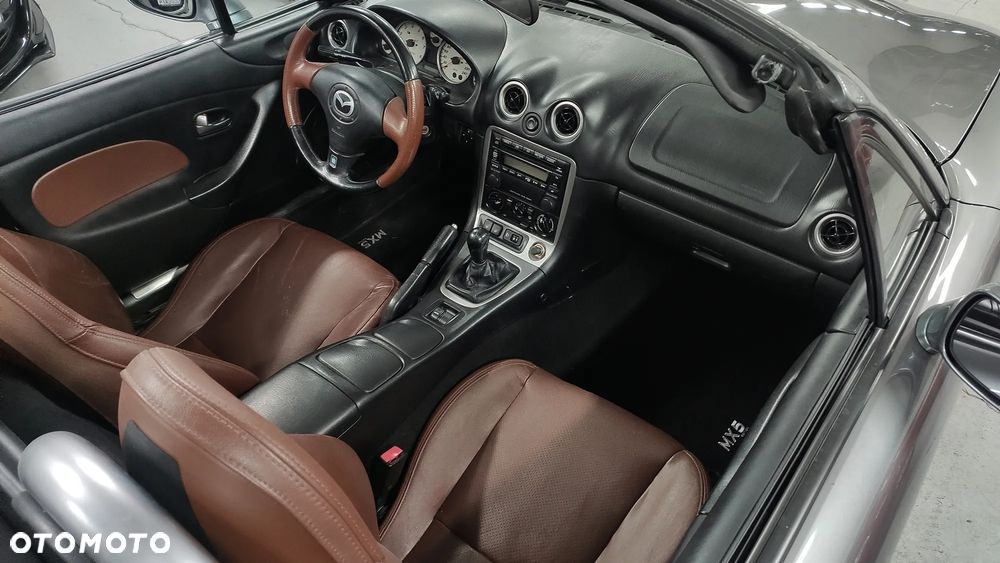 Mazda MX-5 1.6i 16V - 11