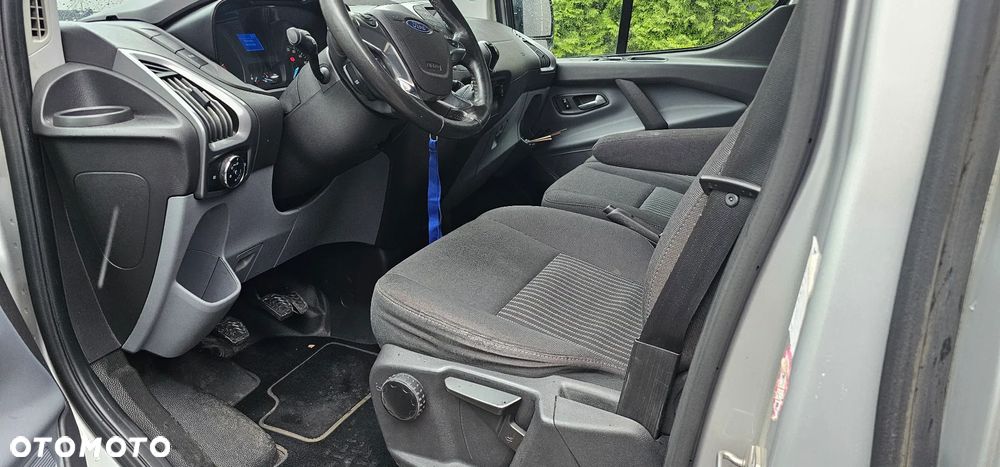 Ford TRANSIT CUSTOM - 19