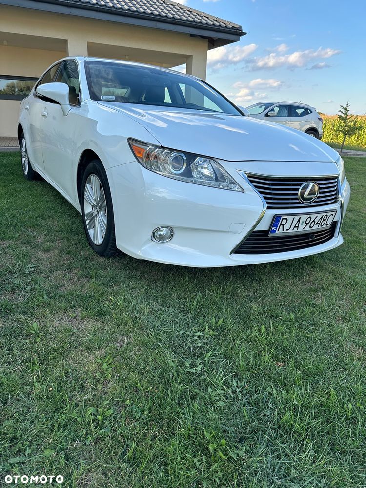 Lexus ES - 26