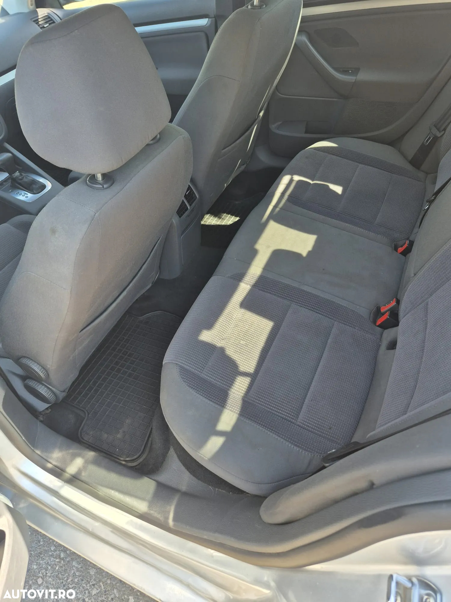 Volkswagen Jetta 1.4 TSI Comfortline DSG - 8