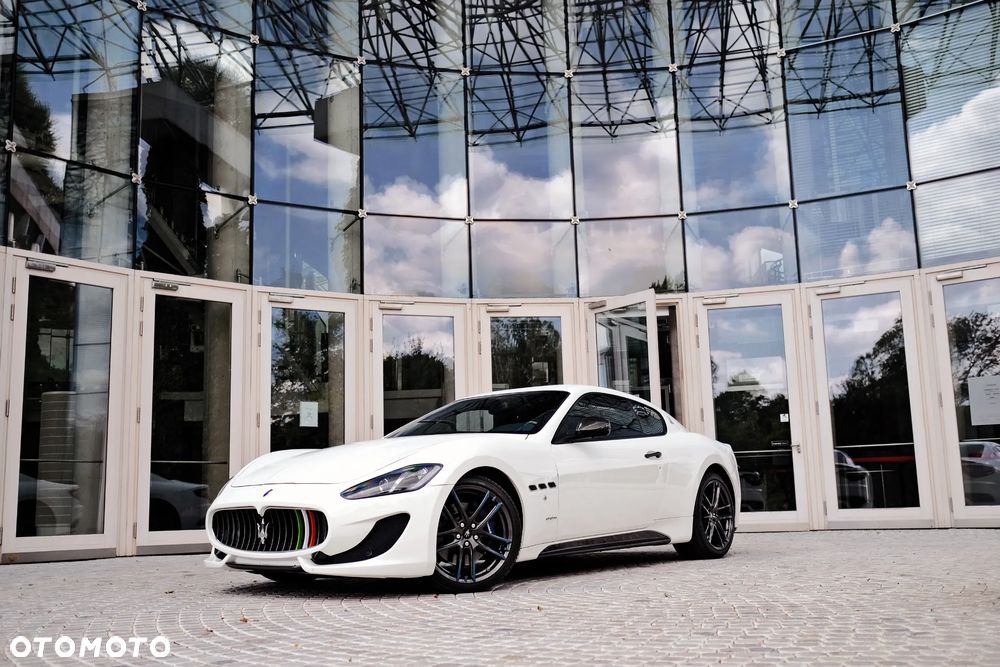 Maserati GranTurismo S - 4