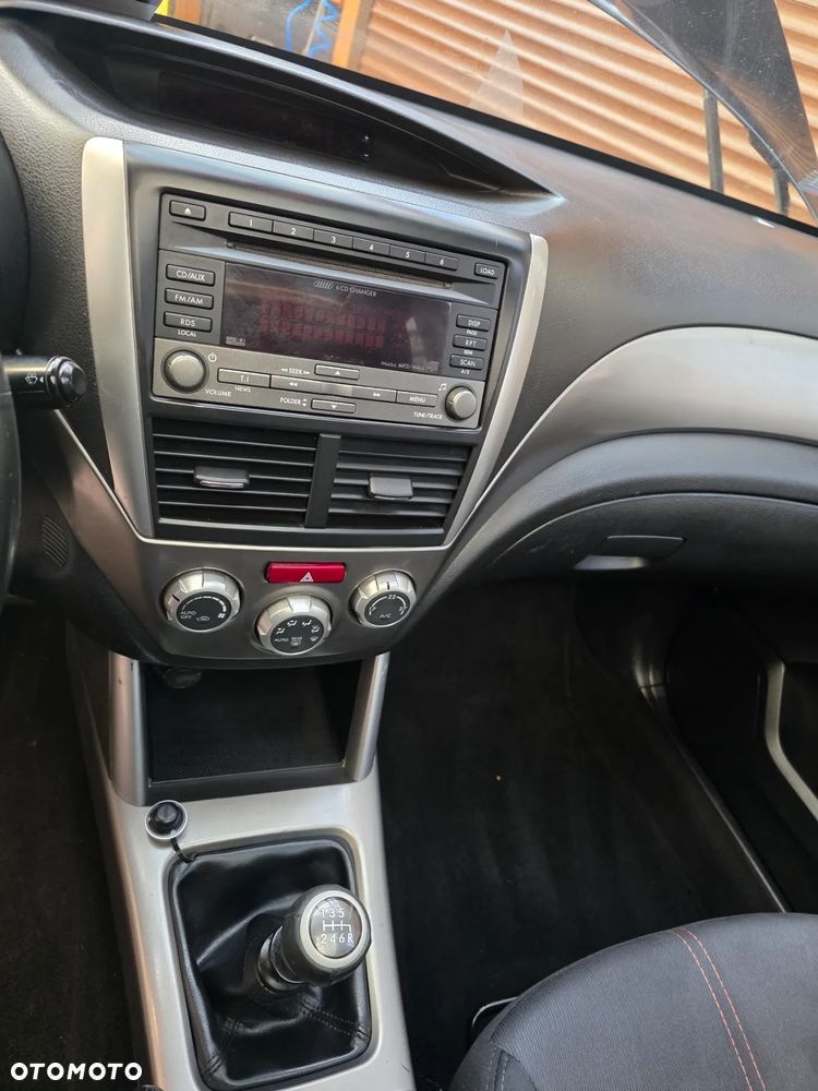 Subaru Forester 2.0D XE NAV Euro5 - 39