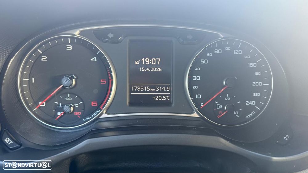 Audi A1 Sportback 1.4 TDI S-line - 24