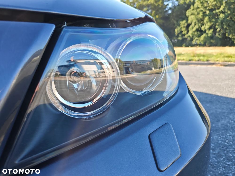 BMW Seria 3 330i - 13