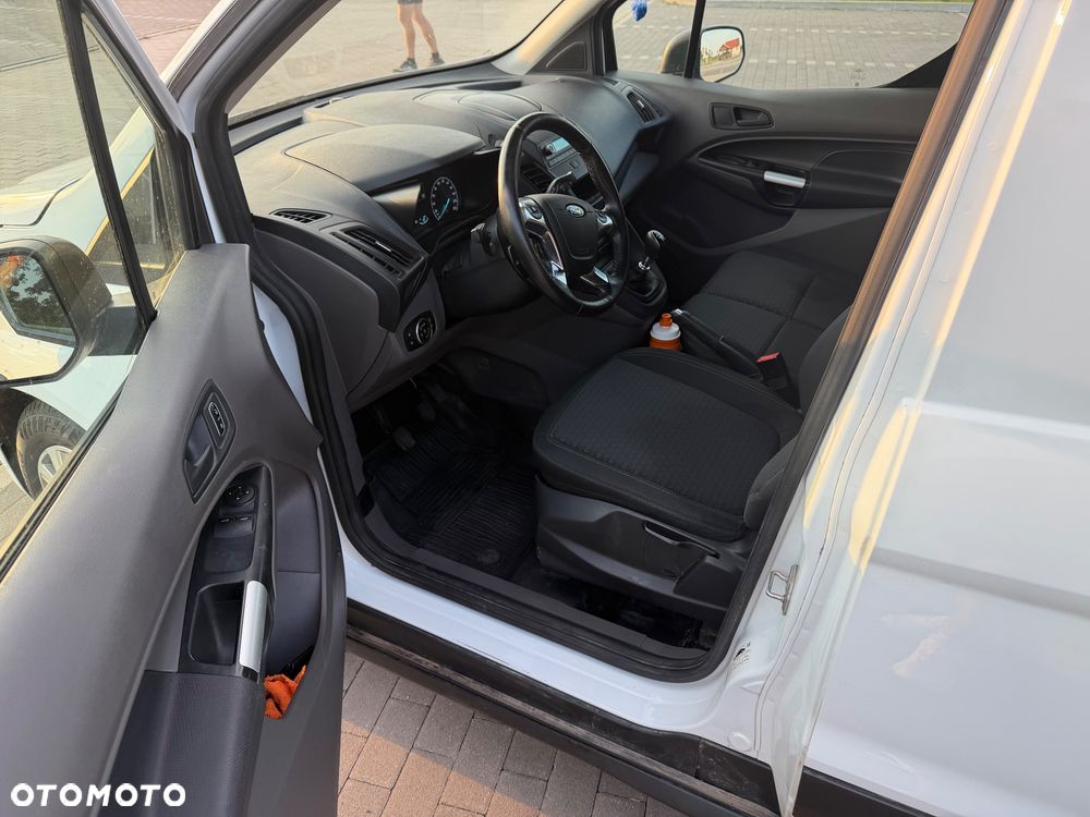 Ford Transit Connect - 19