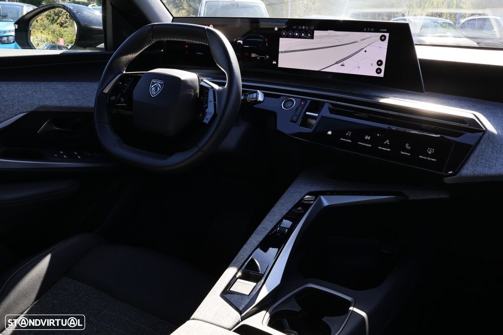 Peugeot 3008 1.2 Hybrid Allure e-DCS6 - 12