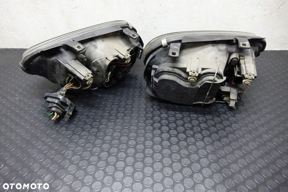 REFLEKTOR 2 SZT KPL EU LAMPY L+P HELLA OE VW GOLF IV 4 32424323 - 5