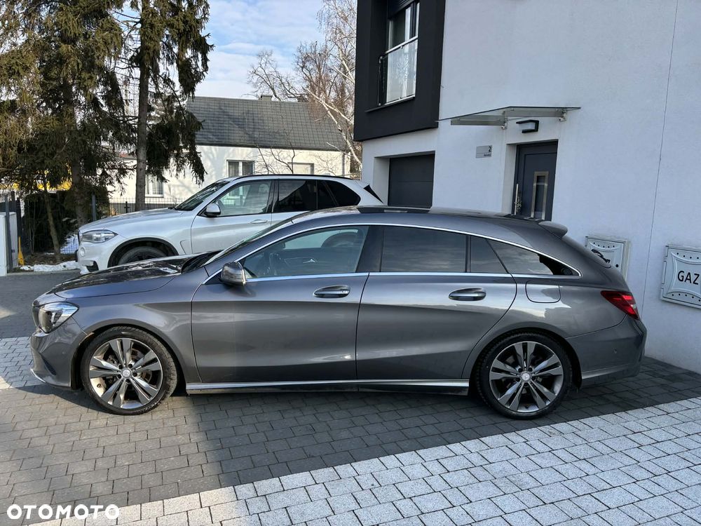 Mercedes-Benz CLA 180 Peak Edition - 16