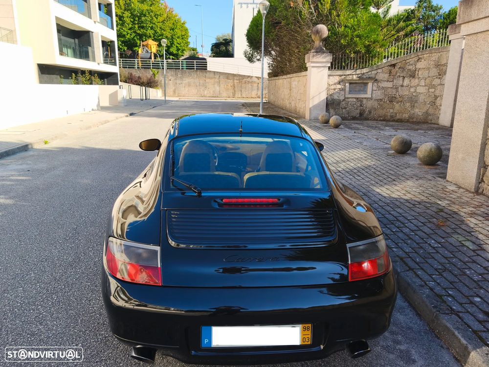 Porsche 911 (996) Carrera Coupé - 14