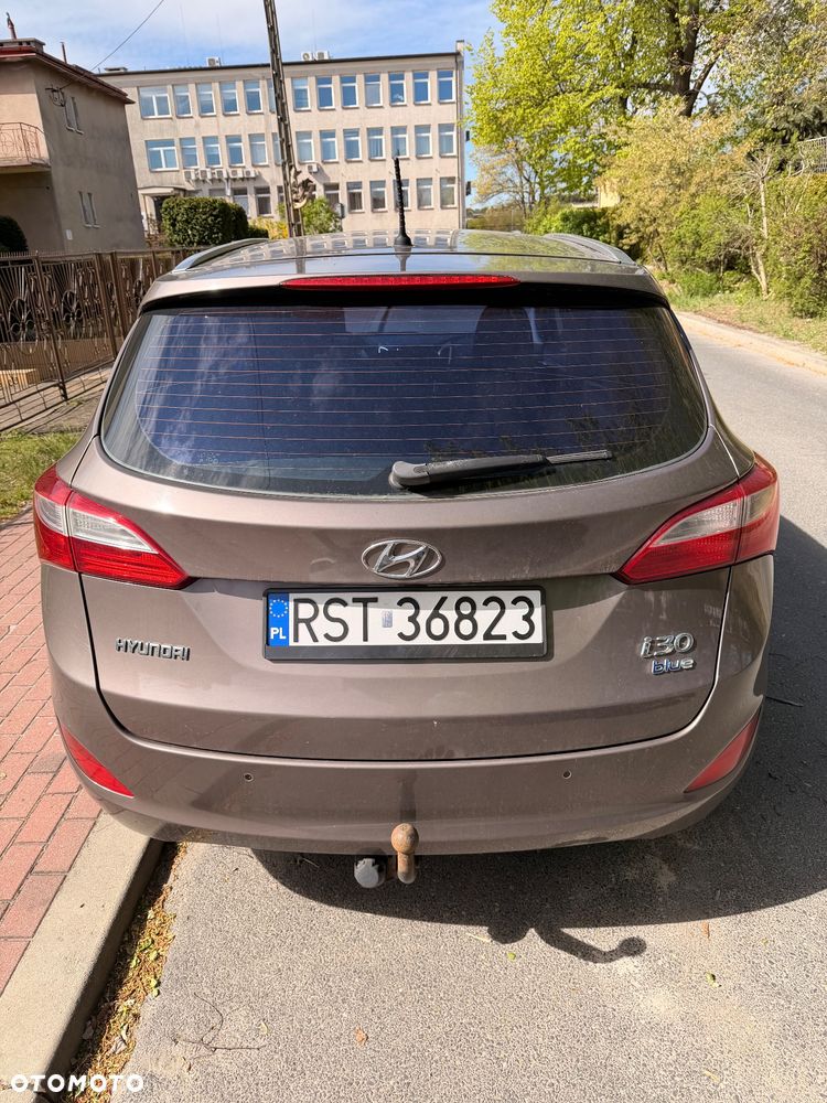 Hyundai i30 blue Kombi 1.6 CRDi Style - 5
