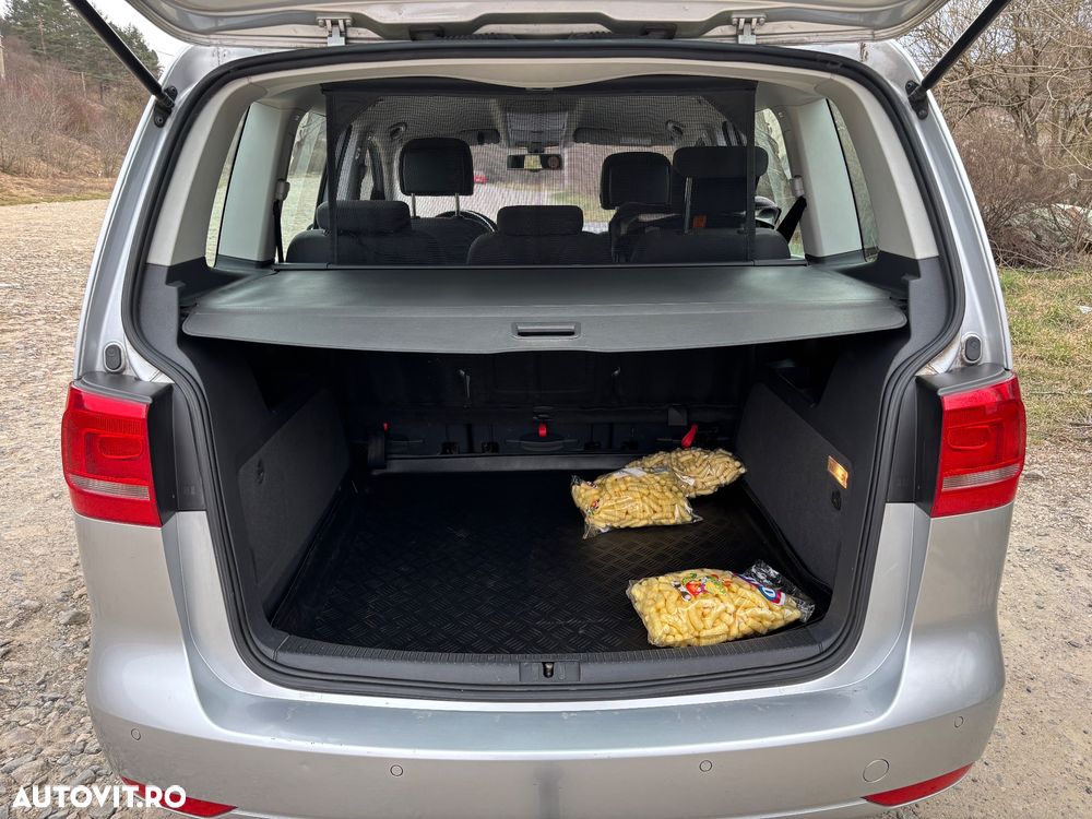 Volkswagen Touran 2.0 TDI DSG Comfortline - 12