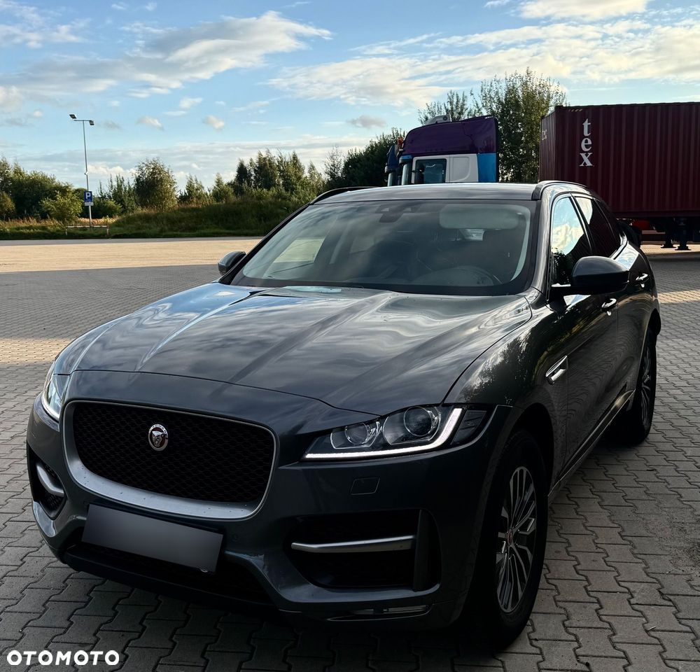 Jaguar F-Pace 2.0 i4D AWD R-Sport - 2