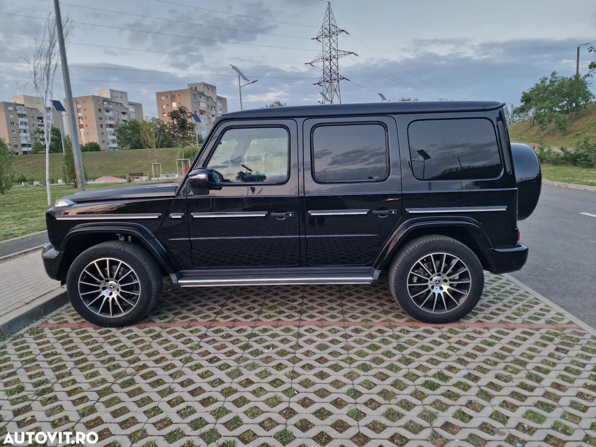 Mercedes-Benz G 350 d 9G-TRONIC AMG Line - 13