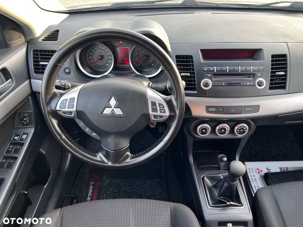 Mitsubishi Lancer - 24