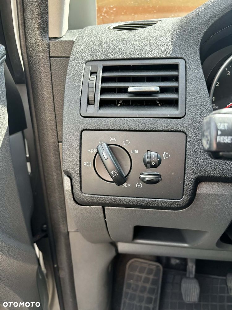 Ford C-MAX 1.8 Titanium - 8