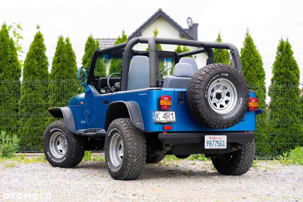 Jeep Wrangler - 7