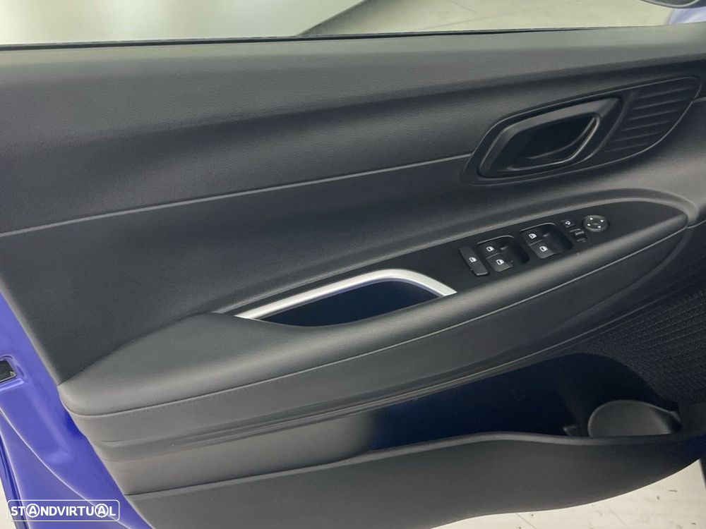 Hyundai Bayon 1.0 T-GDI Premium - 17