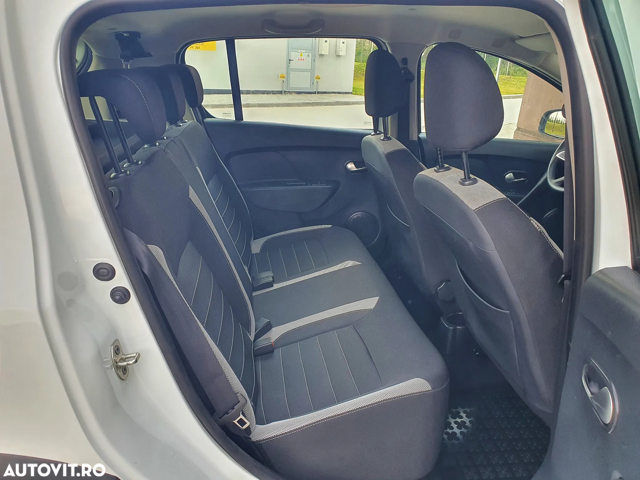 Dacia Sandero Stepway dCi 90 S&S Prestige - 15