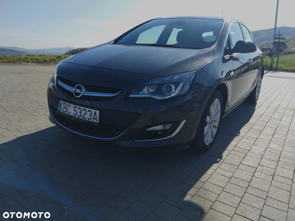 Opel Astra 1.4 Turbo Active - 2