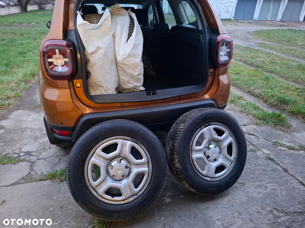 Dacia Duster 1.6 SCe Urban Explorer S&S - 6