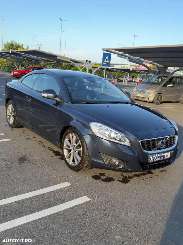 Volvo C70 D3 Momentum - 8