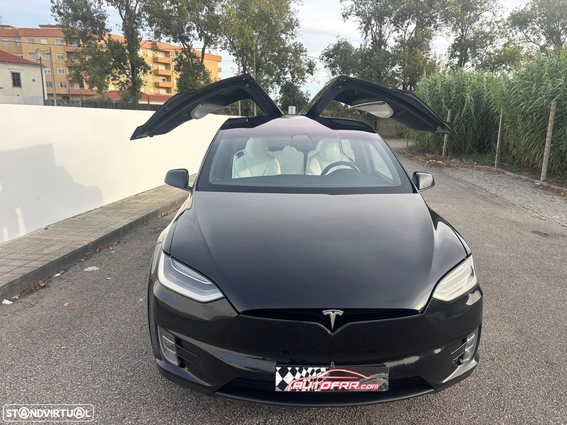 Tesla Model X 100 kWh Long Range Plus AWD - 4