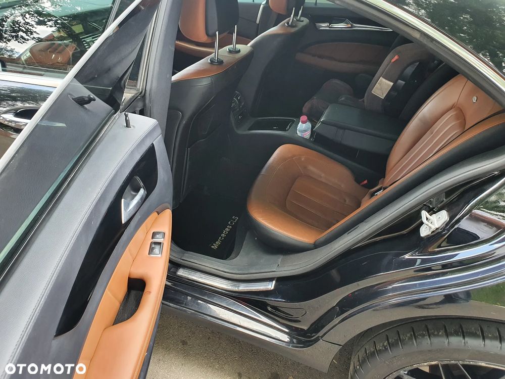 Mercedes-Benz CLS 500 4-Matic 7G-TRONIC - 16