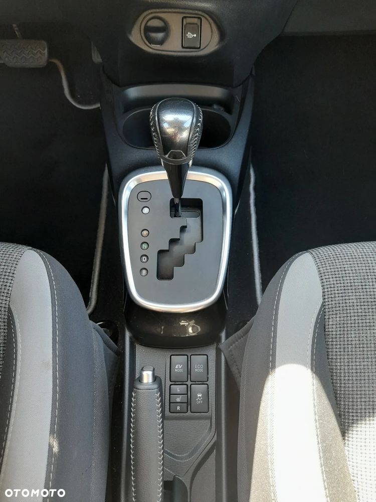 Toyota Yaris - 13