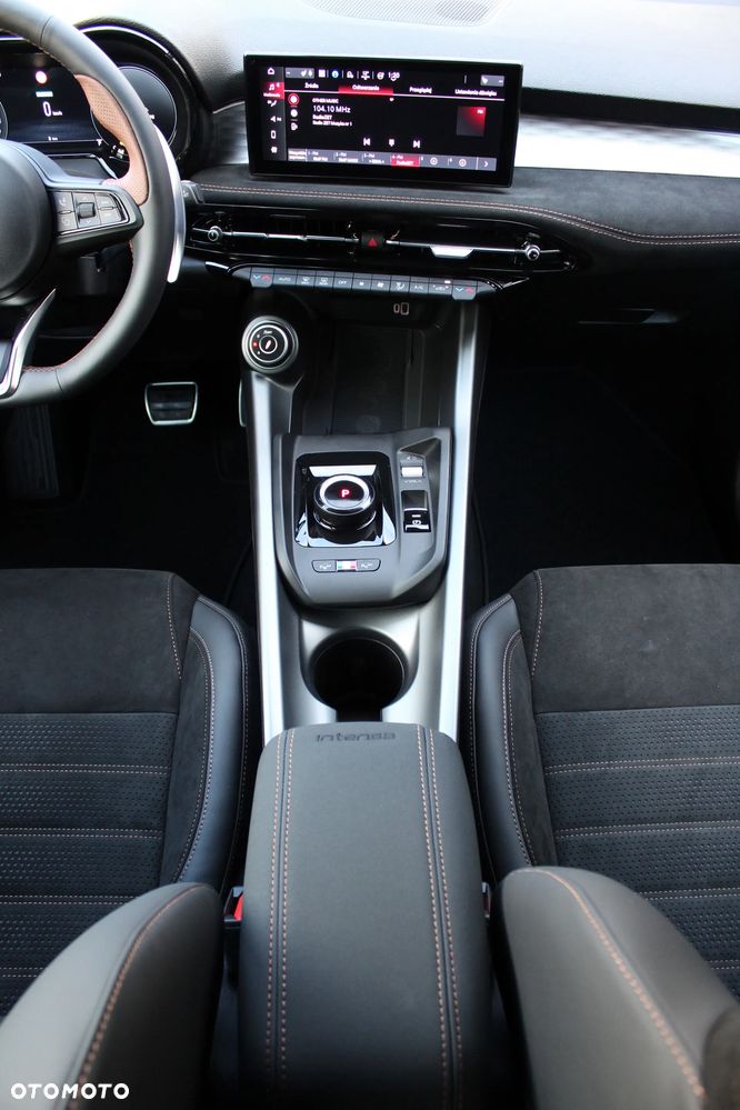 Alfa Romeo Tonale 1.5 T4 GSE mHEV Intensa DCT - 12