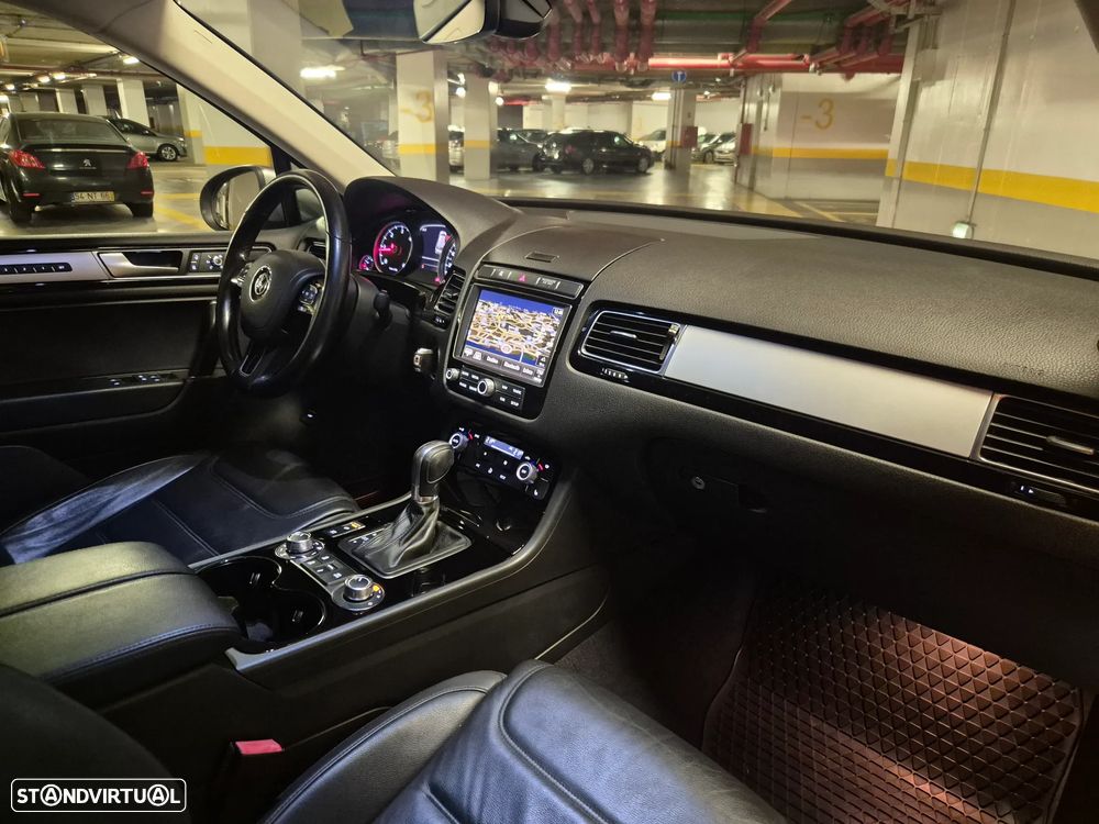 VW Touareg 3.0 TDI V6 Executive Edition - 47