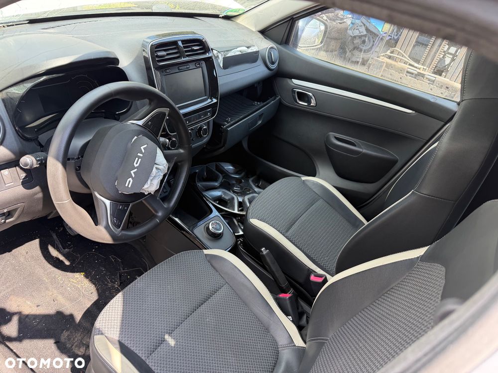 Dacia Spring - 9