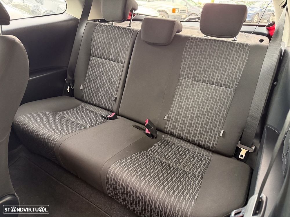 Toyota Yaris 1.0 VVT-i Sport - 8