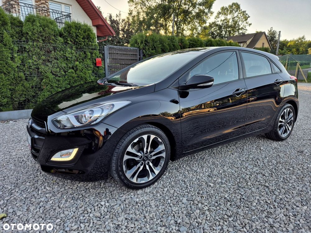 Hyundai i30 blue 1.4 Classic Navigation - 1