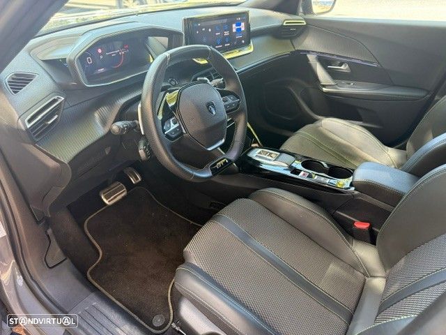 Peugeot 2008 1.2 Hybrid GT e-DCS6 - 6