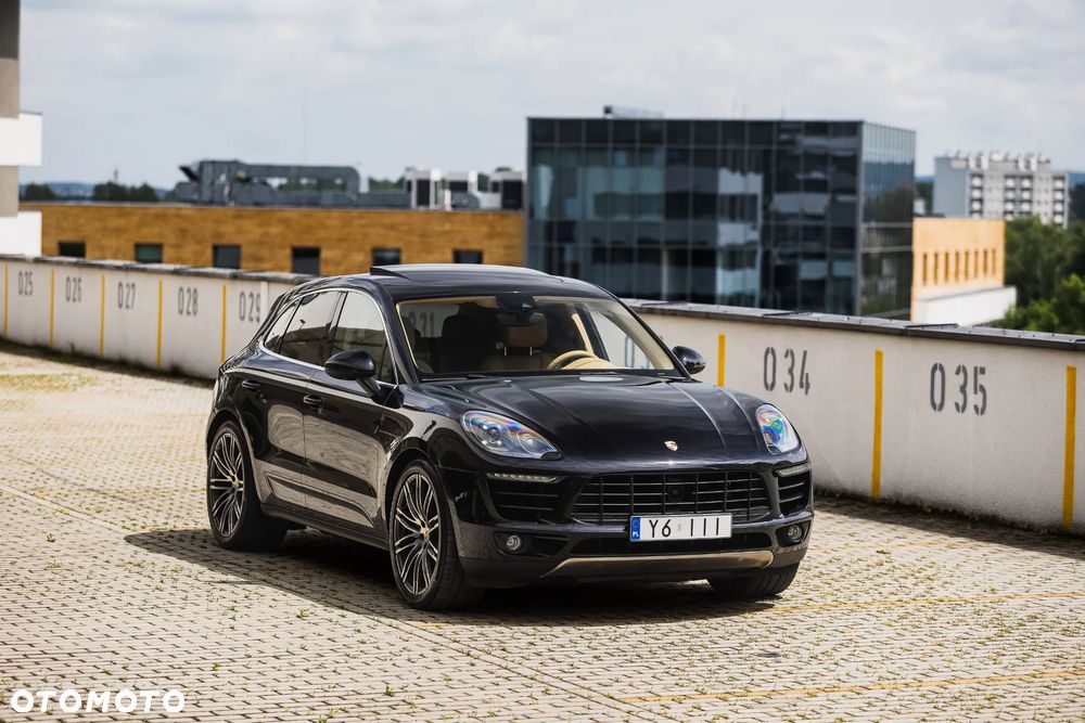 Porsche Macan - 1