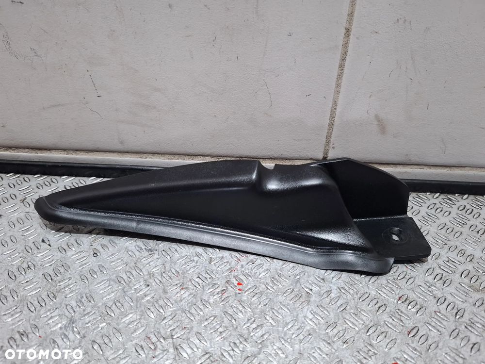 Narożnik zakończenie podszybia Renault Captur I lewe nr 668637604R - 1