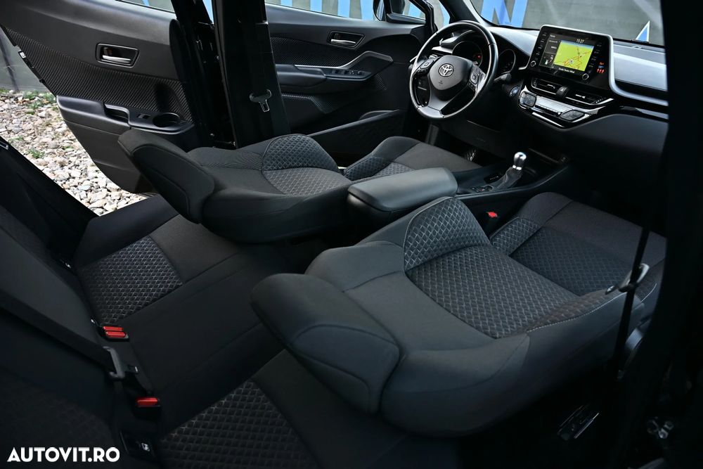 Toyota C-HR Hybrid Flow - 29