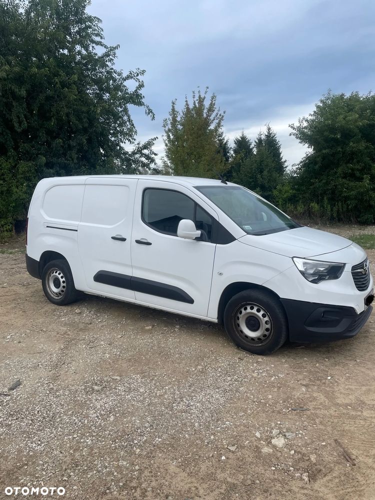 Opel Combo Life 1.5 CDTI Essentia S&S - 3