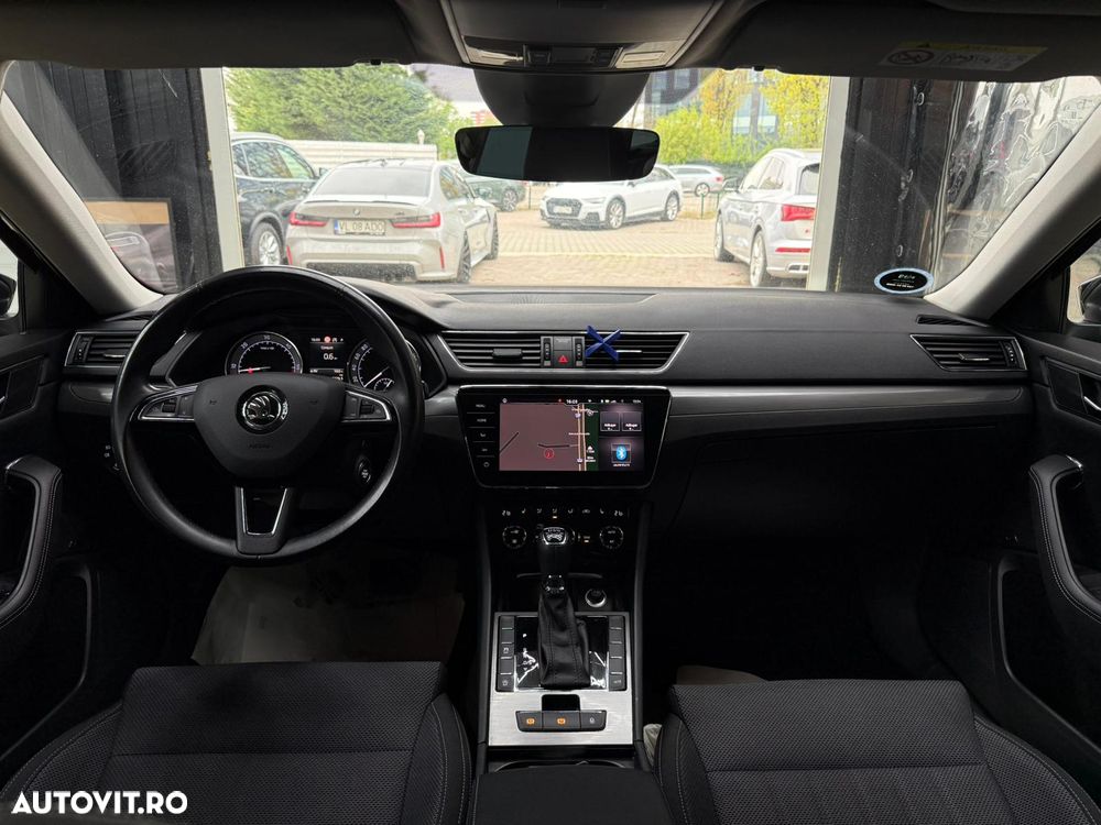 Skoda Superb 2.0 TDI DSG Ambition - 14