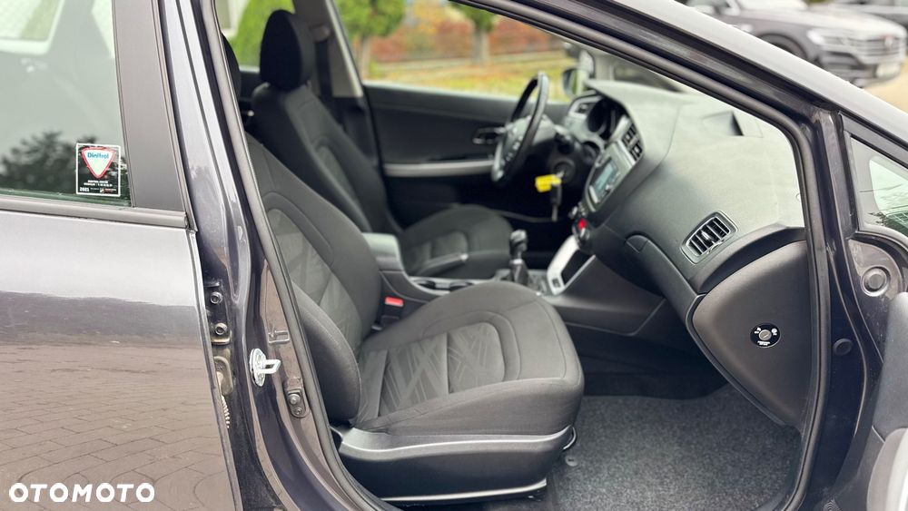 Kia Ceed 1.4 CVVT Spirit - 31