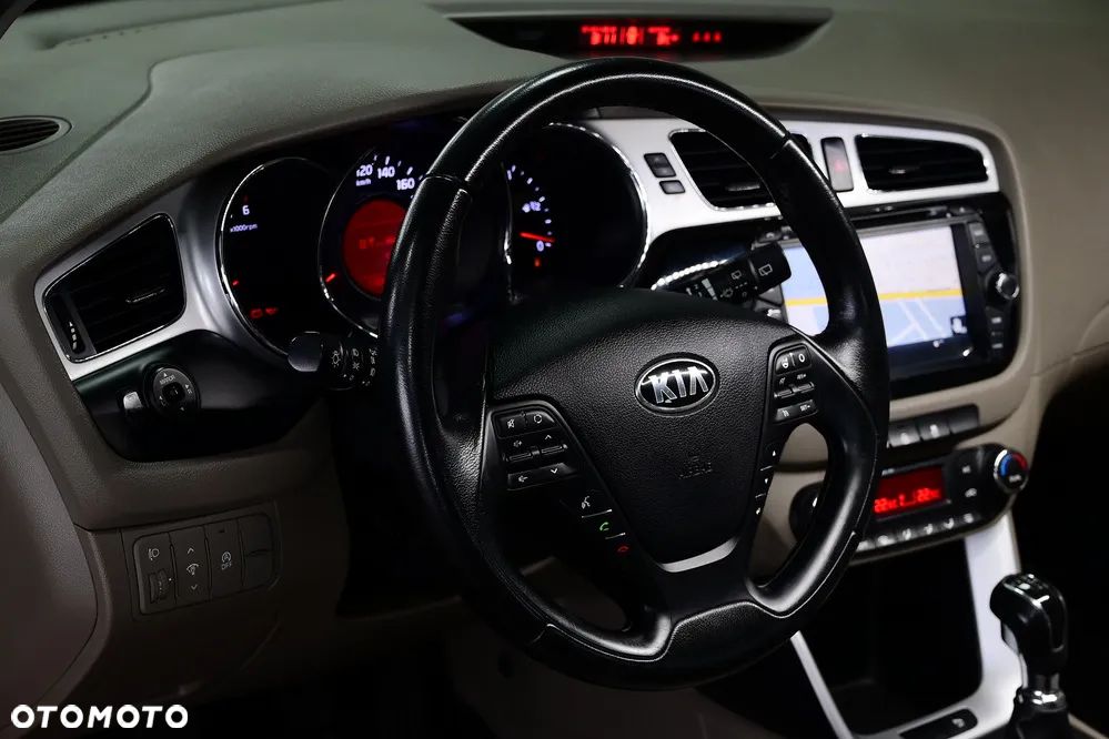 Kia Ceed 1.6 CRDi M - 24